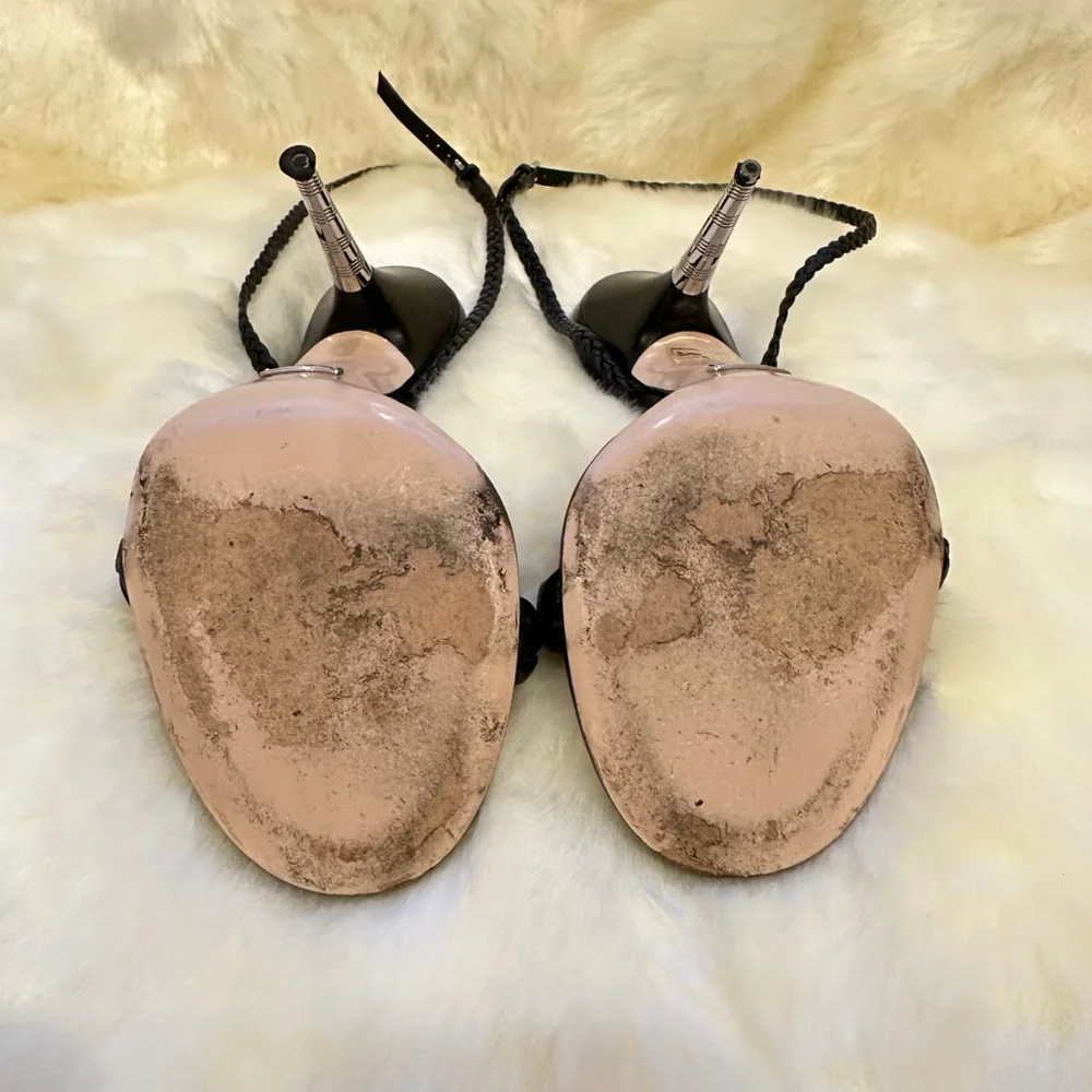 Gucci Black Stiletto Heels with Transparent Accents - Picture 6 of 7